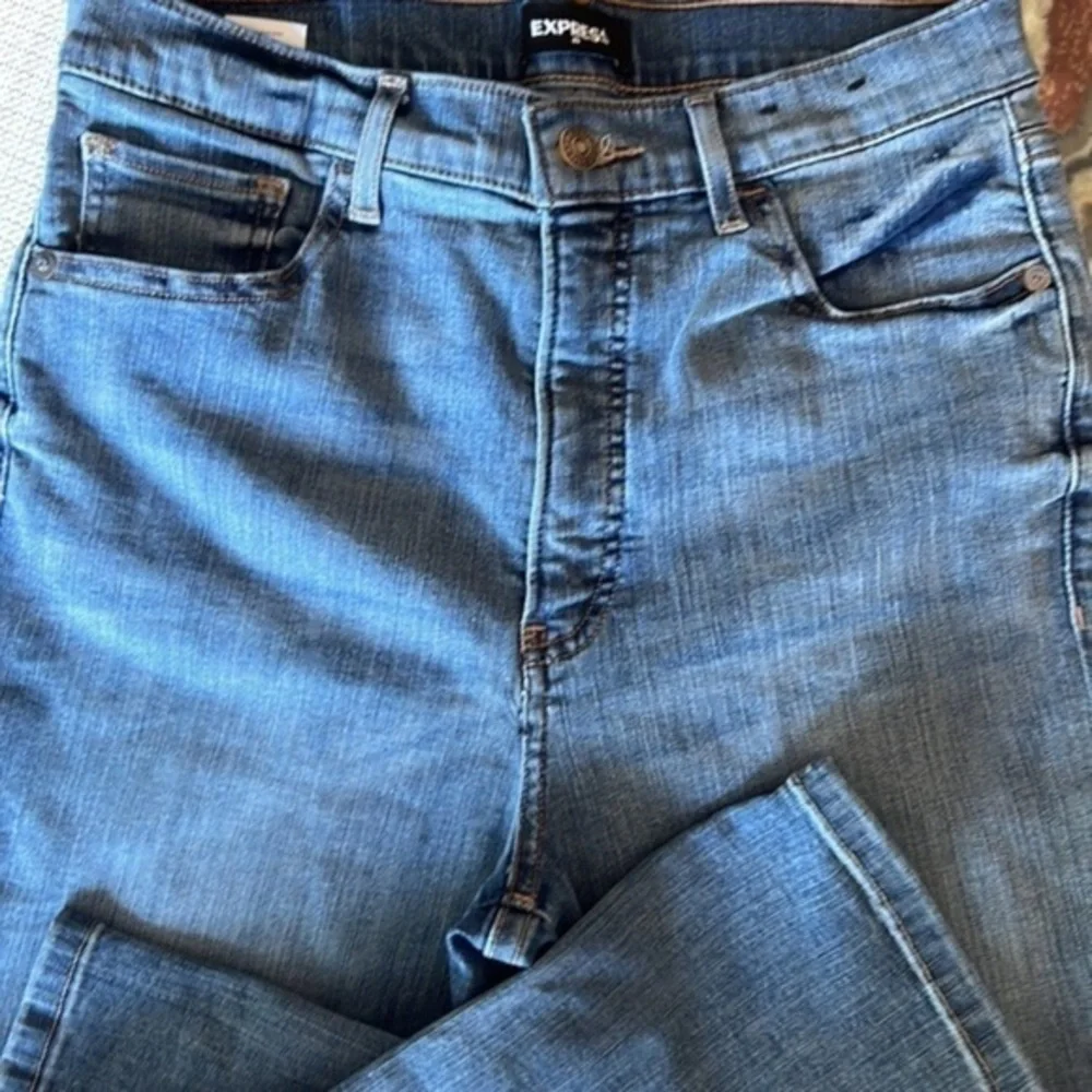 EXPRESS JEANS 👖 SUPER High rise , ankle fit, SIZE8R